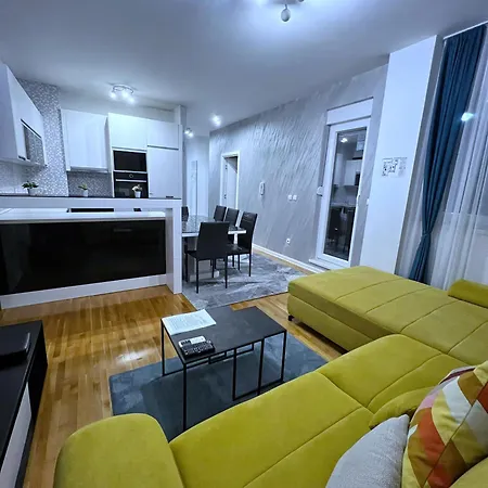 Pleasure Lux Bg Apartment